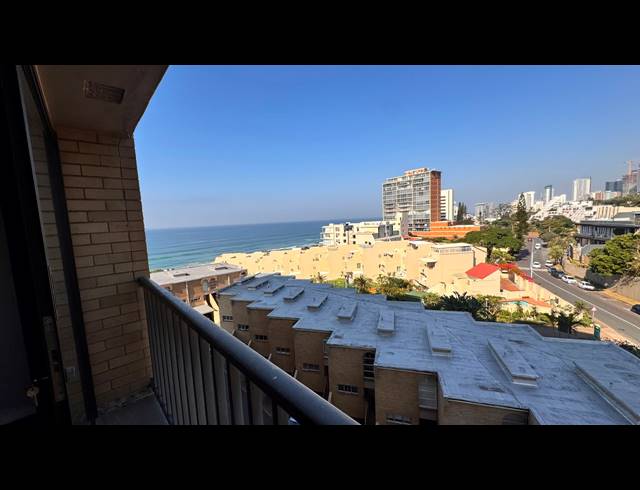 2 BEDROOM APARTMENT TO LET IN UMHLANGA CENTRAL